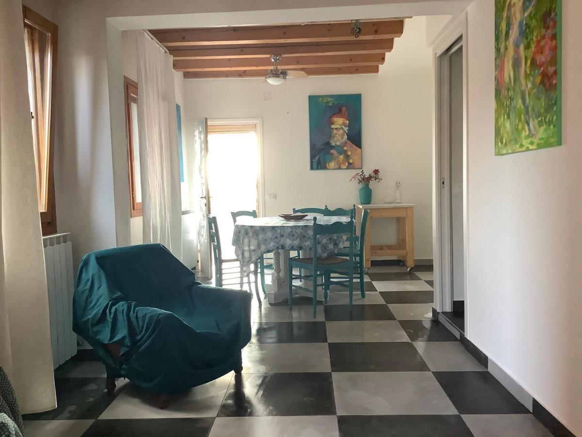 Night Galleria Holiday Home - Bed & Art In Burano - The Pink House Exteriér fotografie