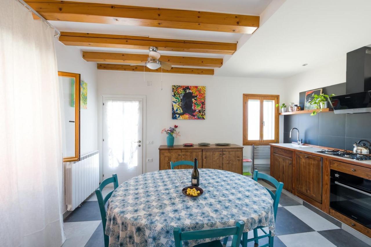 Night Galleria Holiday Home - Bed & Art In Burano - The Pink House Exteriér fotografie