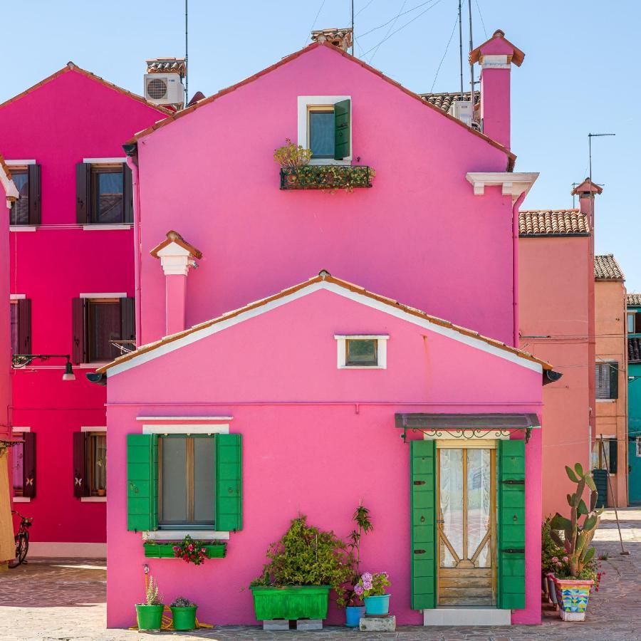 Night Galleria Holiday Home - Bed & Art In Burano - The Pink House Exteriér fotografie