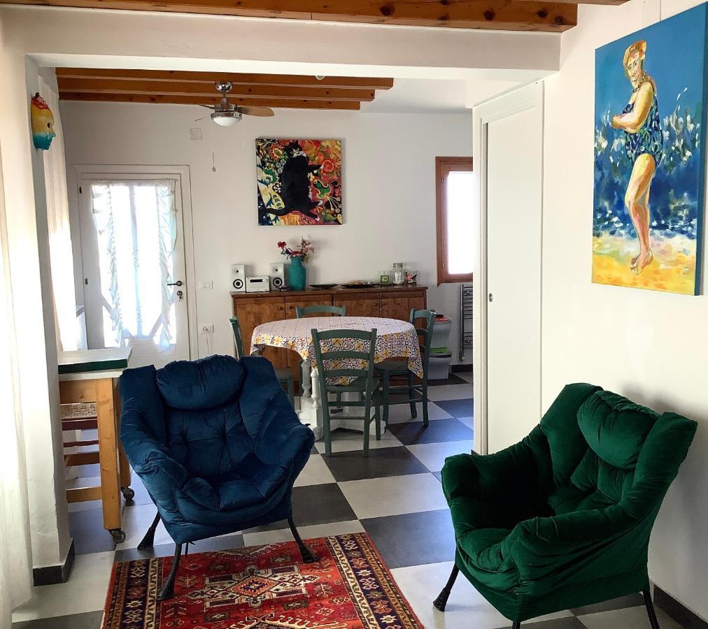 Night Galleria Holiday Home - Bed & Art In Burano - The Pink House Exteriér fotografie